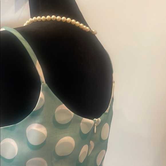 Elegant Polka Dot Dress in Blue and White - Picture 3 of 3